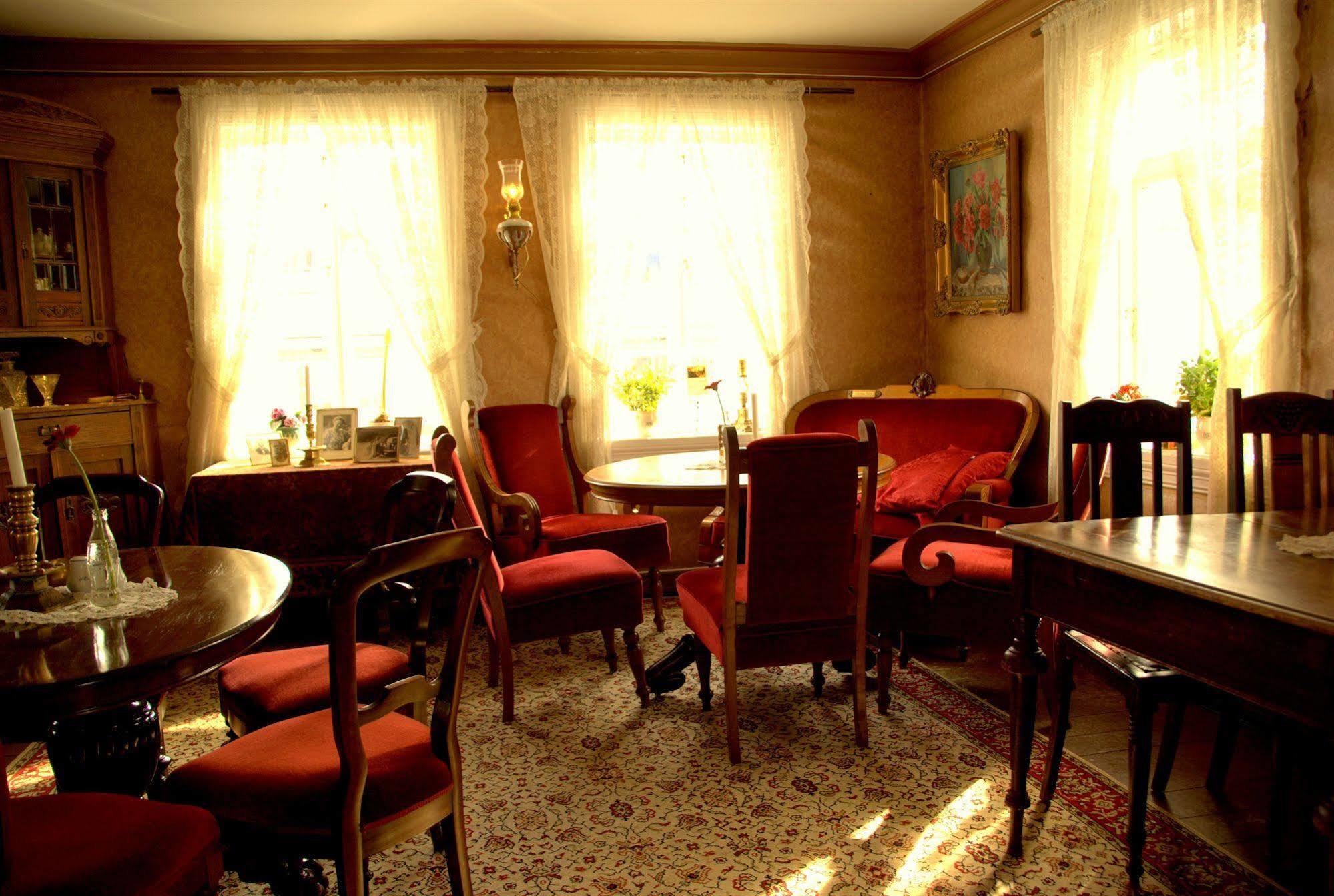 Paulsens Hotel Lyngdal Esterno foto
