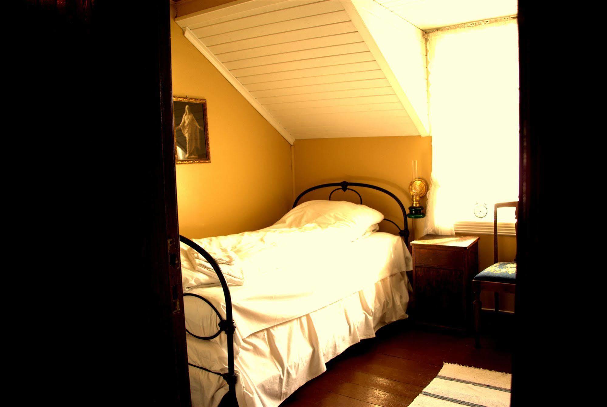 Paulsens Hotel Lyngdal Esterno foto